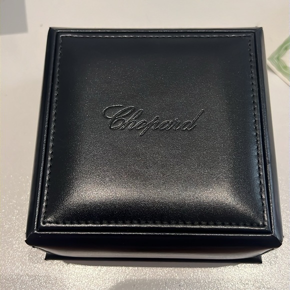 Chopard Chopardissimo 18K White Gold Earrings - Picture 4 of 5